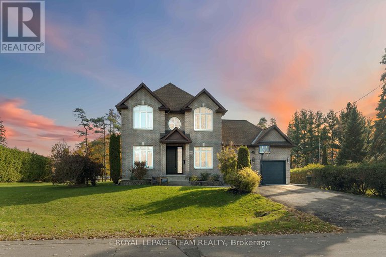 29060965/1466-rhea-place/cedardale/ottawa/ontario/K1V1H1_1