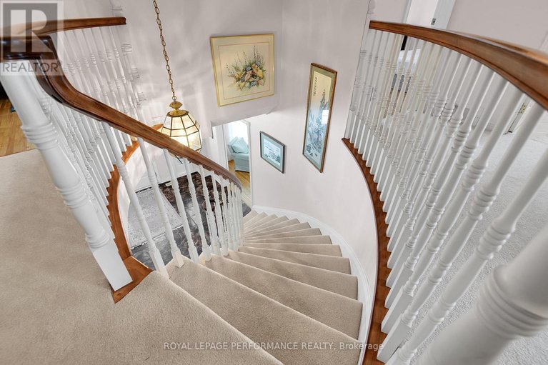 29487498/15-woodfern-court/sheahan-estatestrend-village/ottawa/ontario/K2H8Y9_20