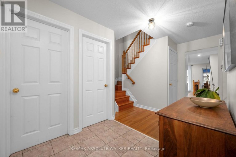 29607391/1641-frenette-street/fallingbrookgardenway-south/ottawa/ontario/K4A5B7_4