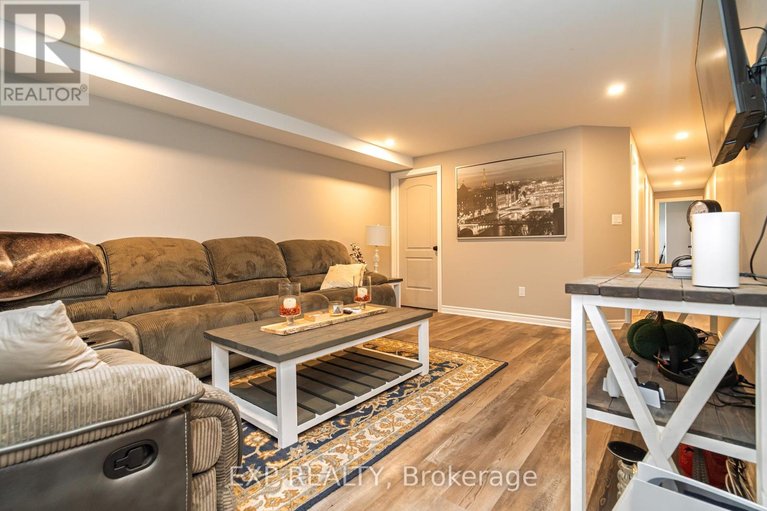 29456638/2892-south-nation-way/north-dundas-mountain-twp/north-dundas/ontario/K0E1W0_25