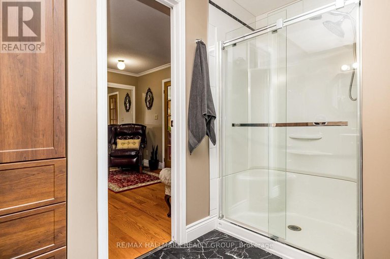 28462169/1329-south-gower-drive-s/north-grenville-twp-kemptville-east/north-grenville/ontario/K0G1J0_23