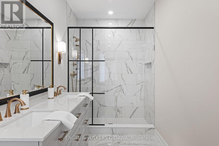 29113056/23-pacing-walk/goulbourn-twp-from-franktown-rdsouth-to-rideau/ottawa/ontario/K0A2Z0_25