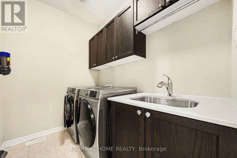 29592911/1089-apolune-street/half-moon-bay/ottawa/ontario/K2J6N8_18