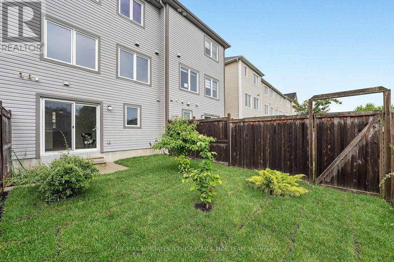28578921/503-coldwater-crescent/emerald-meadowstrailwest/ottawa/ontario/K2M0J4_36