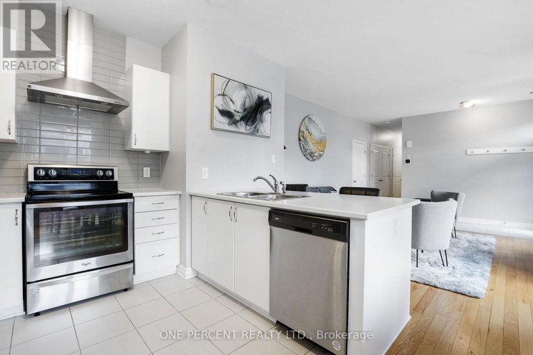 29612746/i-735-dearborn-private/blossom-parkkemp-parkfindlay-creek/ottawa/ontario/K1T0W3_16