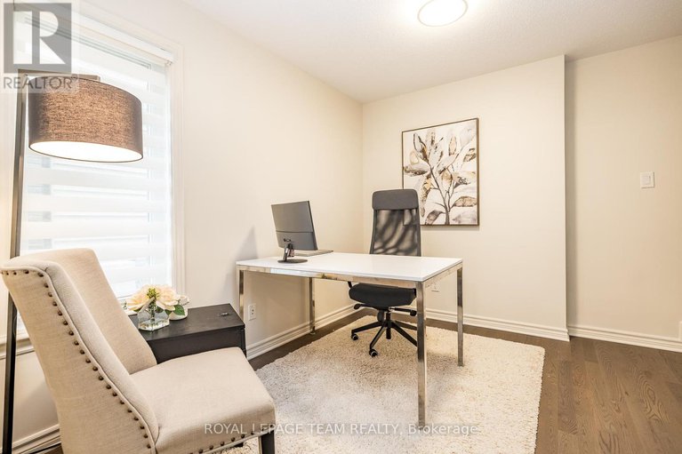 28349259/80-stockholm-private/riverside-southgloucester-glen/ottawa/ontario/K4M0G9_7