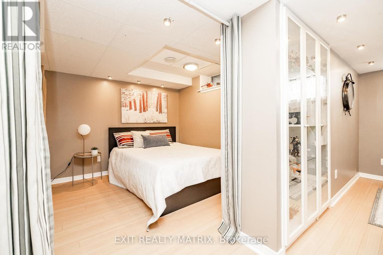 29134318/125-whalings-circle-n/stittsville-central/ottawa/ontario/K2S1S4_37