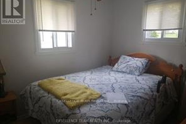 29605196/6803-st-louis-point-road-s/south-glengarry-charlottenburgh-twp/south-glengarry/ontario/K0C2E0_24