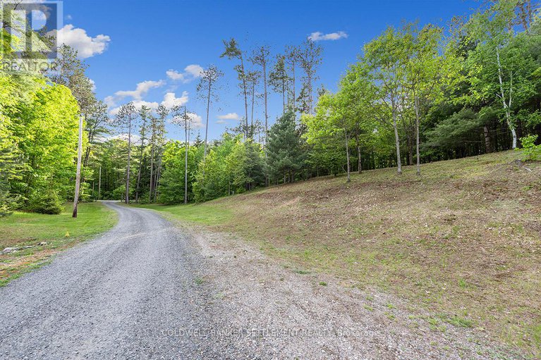 28398318/1672-dalhousie-conc-8-concession/lanark-highlands-dalhousie-twp/lanark-highlands/ontario/K0G1M0_38