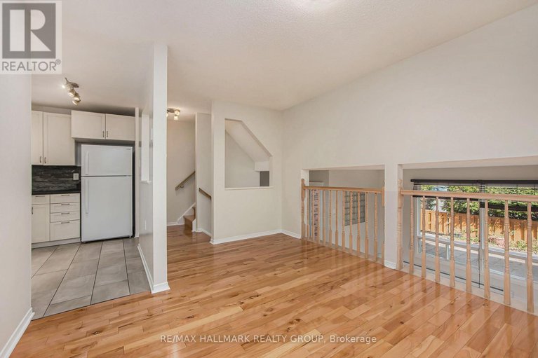 28834162/120-royalton-private/hunt-club-woods/ottawa/ontario/K1V9S3_9