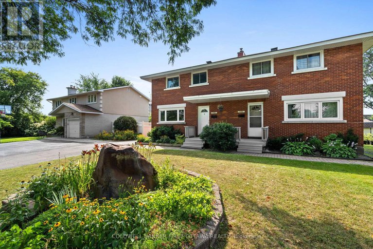28793444/1788-ernest-avenue/mckellar-heights/ottawa/ontario/K2A1M1_5