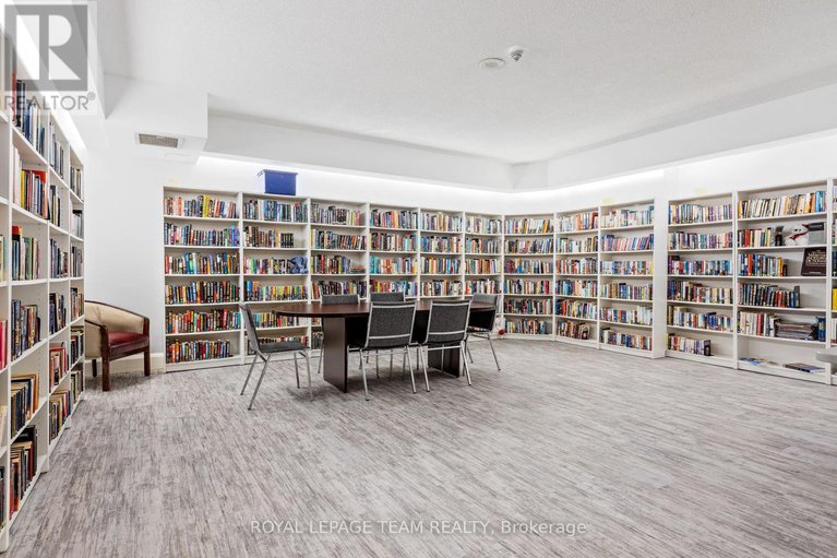 28484089/1111-2759-carousel-crescent/emerald-woodssawmill-creek/ottawa/ontario/K1T2N5_25