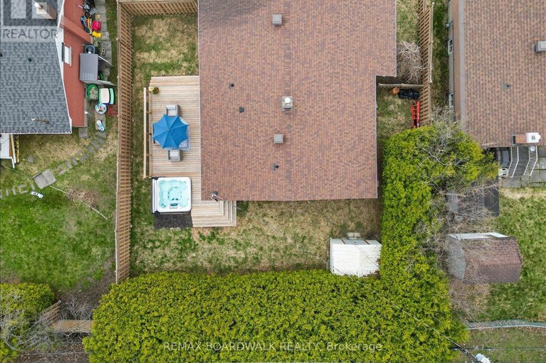 29678419/19-spring-garden-avenue/meadowlandscrestview/ottawa/ontario/K2G3B1_40