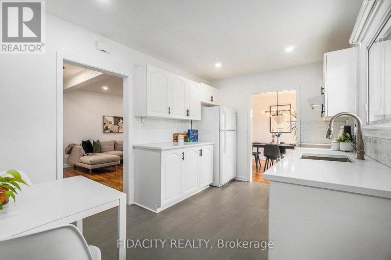 28372915/2147-iris-street/bel-air-park/ottawa/ontario/K2C1B4_10