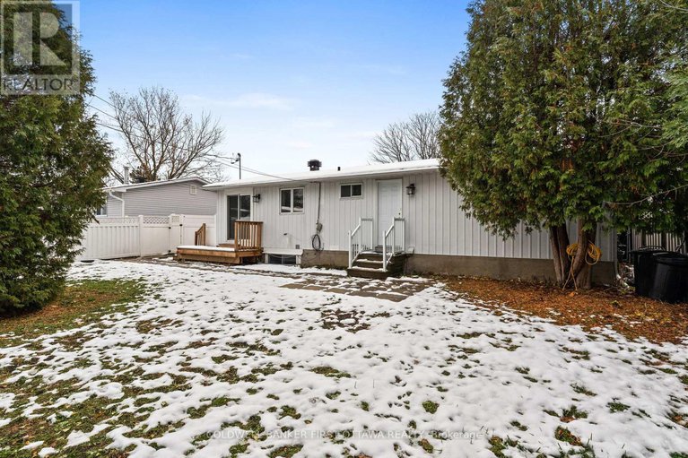 29157123/351-amiens-street/bilberry-creekqueenswood-heights/ottawa/ontario/K1E1P1_42