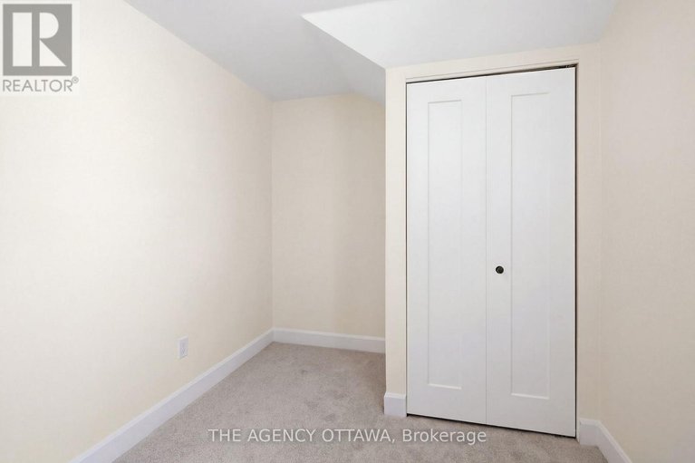 29525644/4667-albion-road-s/blossom-parkkemp-parkfindlay-creek/ottawa/ontario/K1X1A4_28