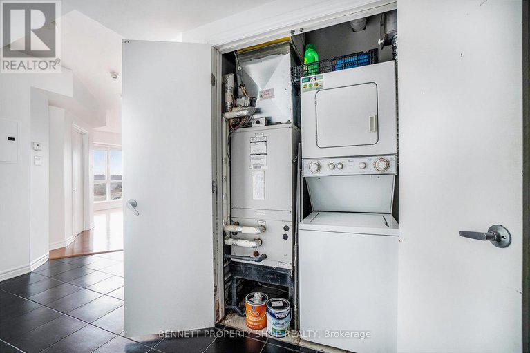 28175547/1204-70-landry-street/vanier/ottawa/ontario/K1L0A8_13