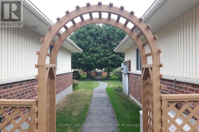 29541086/3-daphne-crescent/stittsville-south/ottawa/ontario/K2S1Y1_25