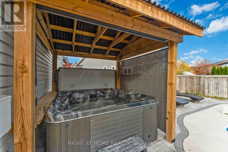 29613139/211-denali-way/stittsville-north/ottawa/ontario/K2S0N1_49