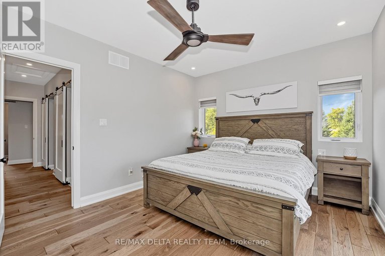 29366058/4645-mcneely-rd-road/sarsfieldbearbrook/ottawa/ontario/K4B1J1_15