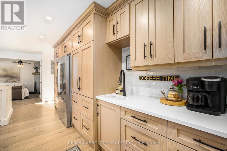 28310711/76-hidden-river-road/mcnabbraeside-twps/mcnabbraeside/ontario/K7S3G9_12