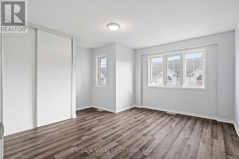 28991870/142-wharhol-private/westcliffe-estates/ottawa/ontario/K2H1G5_18