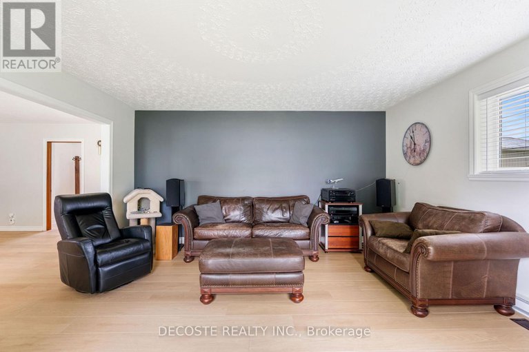 28534661/20330-lochiel-road/north-glengarry-lochiel-twp/north-glengarry/ontario/K0C1A0_18