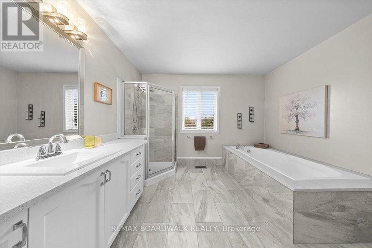 29604029/131-chancery-crescent/avalon-east/ottawa/ontario/K4A4N4_36