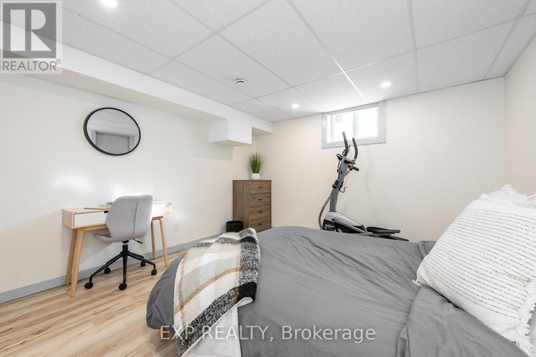 29307640/524-wolffdale-crescent/overbrookcastle-heights/ottawa/ontario/K1K1N5_35