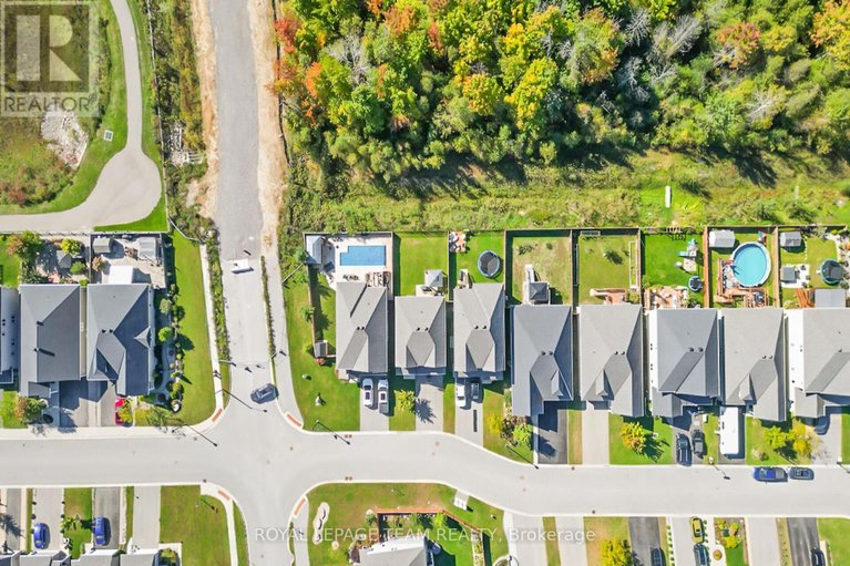 29676993/3202-harvester-crescent/kemptville/north-grenville/ontario/K0G1J0_29