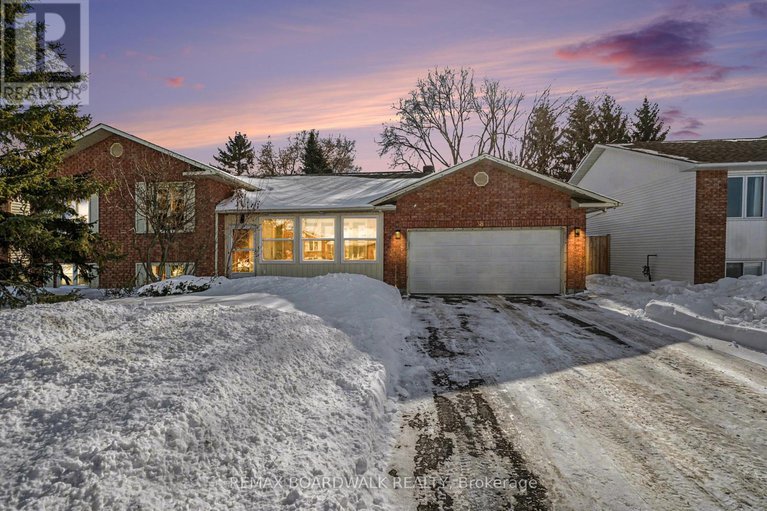 29349073/38-lapointe-boulevard/embrun/russell/ontario/K0A1W0_1