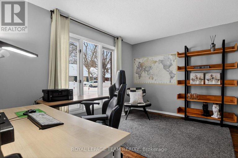 29372454/18-pentland-crescent/beaverbrook/ottawa/ontario/K2K1V5_23