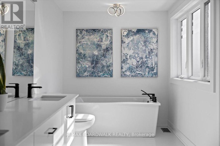 29432300/1535-kamouraska-circle/chateauneuf/ottawa/ontario/K1C3J1_39