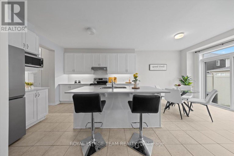 28967478/331-crossway-terrace/stittsville-north/ottawa/ontario/K2S2Z3_13
