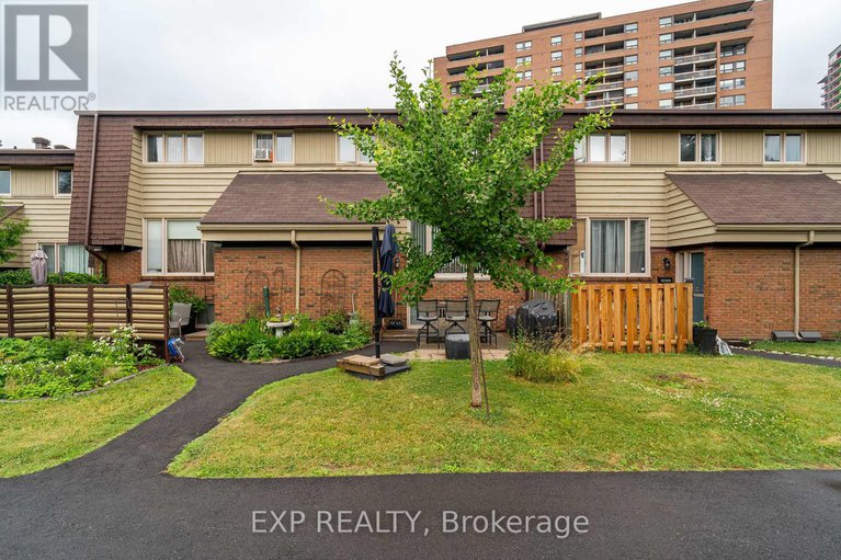 28844866/12-2610-draper-avenue/redwood-park/ottawa/ontario/K2H8X8_1