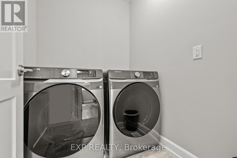 29648465/419-clubtail-private/blossom-parkkemp-parkfindlay-creek/ottawa/ontario/K1X0M9_36