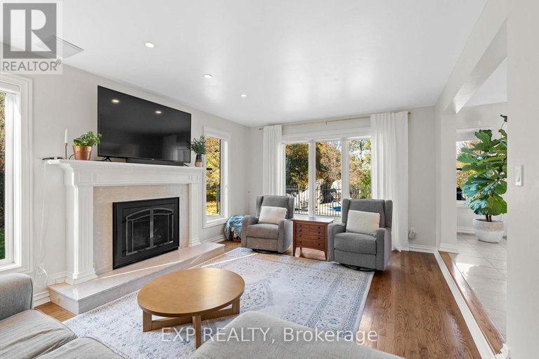 29106275/1353-pelkey-court/manotick-village-manotick-estates/ottawa/ontario/K4M1K8_13