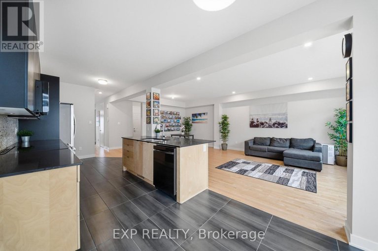 29623350/658-terrier-circle/goulbourn-twp-from-franktown-rdsouth-to-rideau/ottawa/ontario/K0A2Z0_13