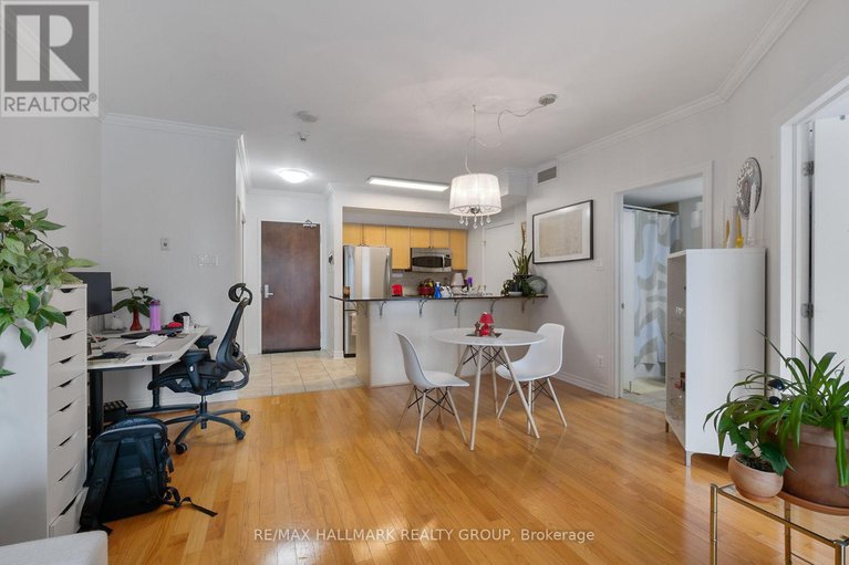 28484234/706-200-rideau-street/sandy-hill/ottawa/ontario/K1N5Y1_16