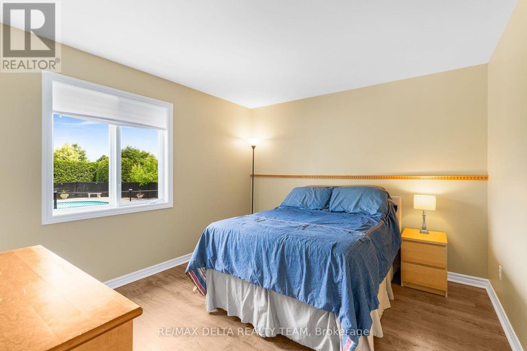 28499288/1147-fieldown-street/cumberland-ridge/ottawa/ontario/K4C1R7_23