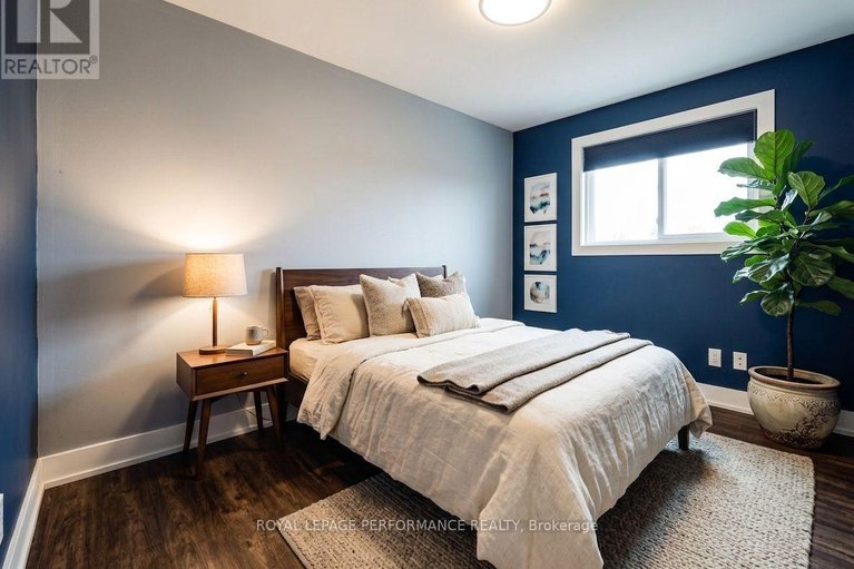 29628289/36-largo-crescent/meadowlandscrestview/ottawa/ontario/K2G3C7_14