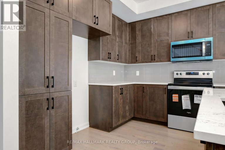 28736764/325-shale-street/clarencerockland-twp/clarence-rockland/ontario/K4K1P6_10