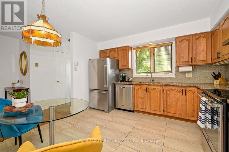 28804732/16-oakley-avenue/bayshore/ottawa/ontario/K2B6M6_11
