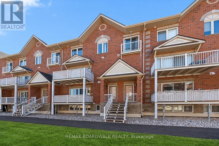 29677906/117-3265-st-joseph-boulevard/bilberry-creekqueenswood-heights/ottawa/ontario/K1E3Y2_1