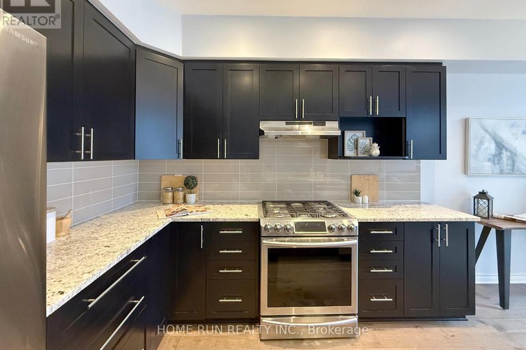 29073806/781-brian-good-avenue/riverside-southgloucester-glen/ottawa/ontario/K4M0E3_6