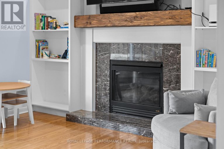 29606719/219-switzer-avenue/westborohampton-park/ottawa/ontario/K1Z7H8_15