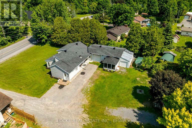 28484093/2180-old-hwy-17-highway/clarencerockland-twp/clarence-rockland/ontario/K4K1K7_32