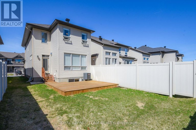 29666466/725-capricorn-circle/riverside-southgloucester-glen/ottawa/ontario/K4M0J4_47