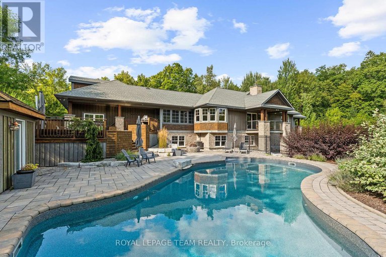 28865171/1560-maley-lane/rural-kanata-central/ottawa/ontario/K2W1C2_43