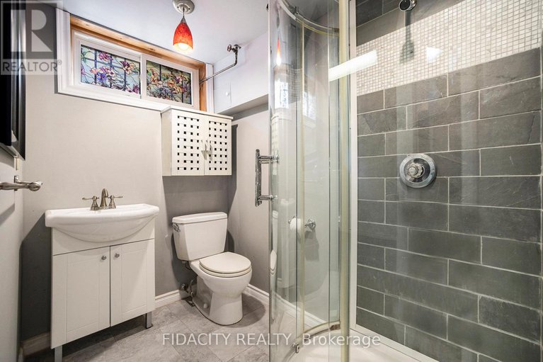 29050100/42-stinson-avenue/lynwood-village/ottawa/ontario/K2H6N4_22